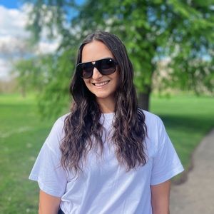 Meet your Posher, Jillian